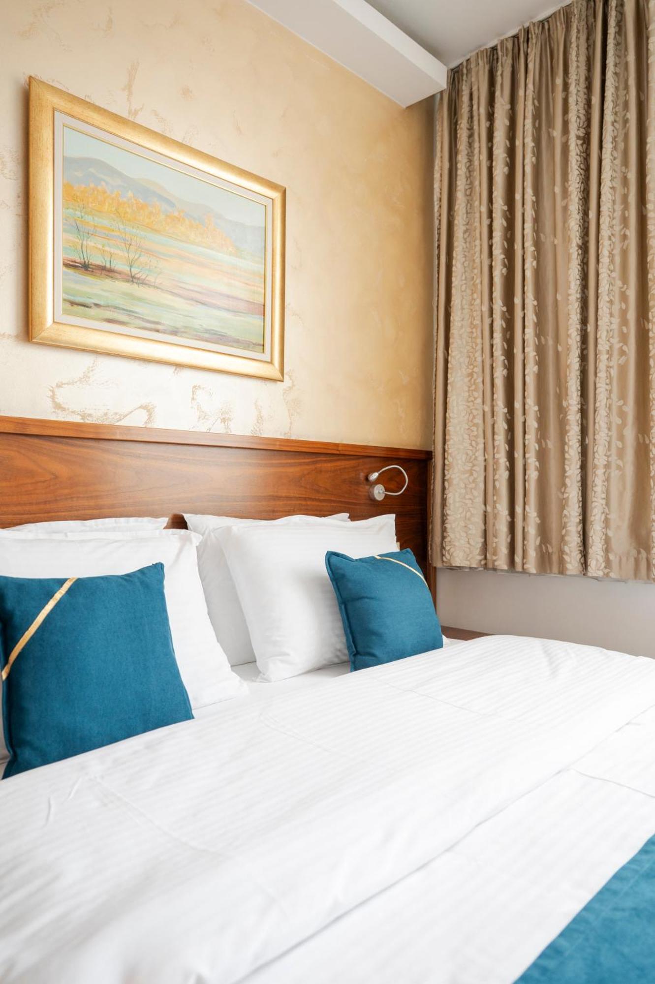 Hotel Bistrik City Center Sarajevo Ngoại thất bức ảnh