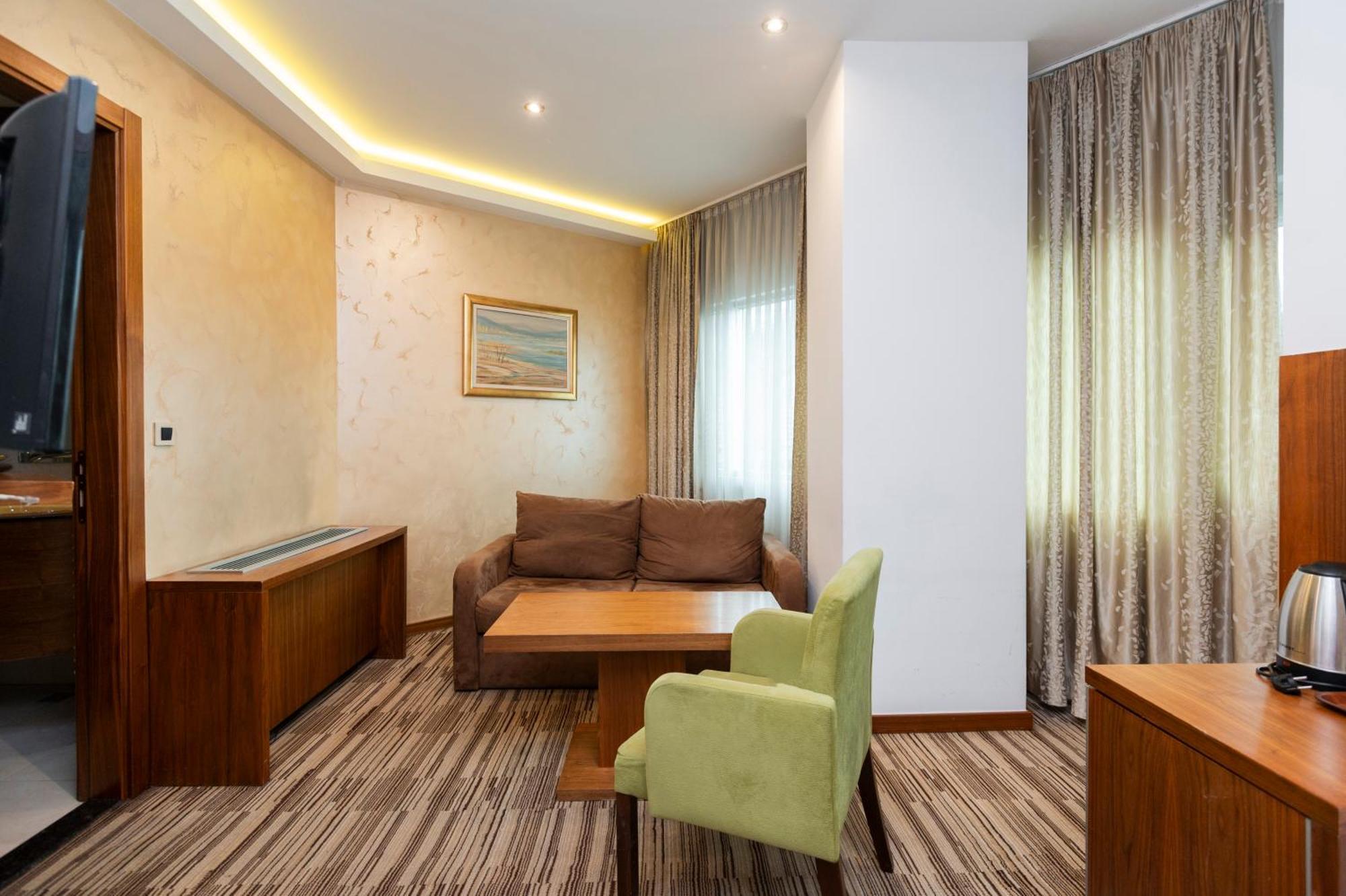 Hotel Bistrik City Center Sarajevo Ngoại thất bức ảnh