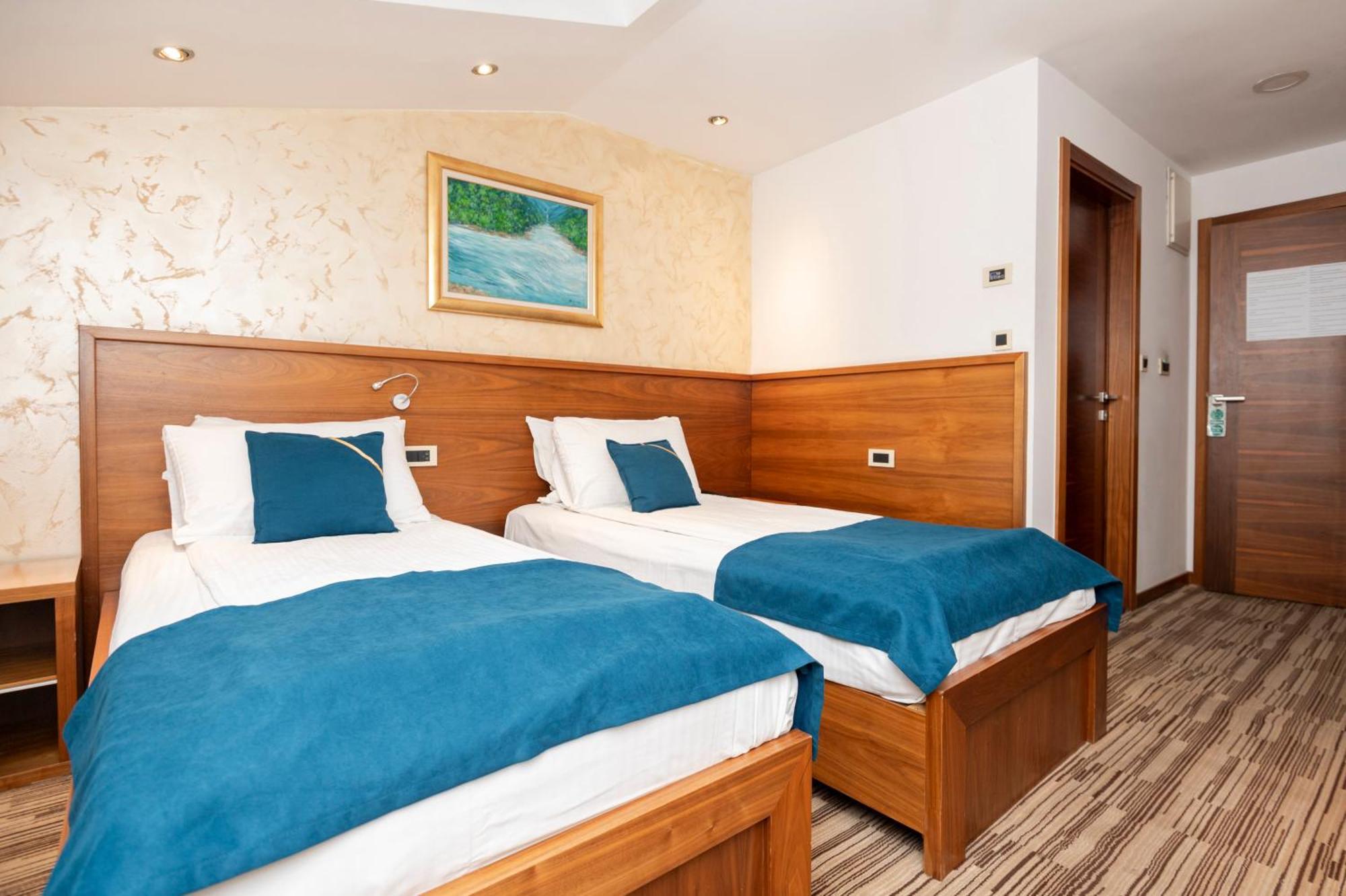 Hotel Bistrik City Center Sarajevo Ngoại thất bức ảnh